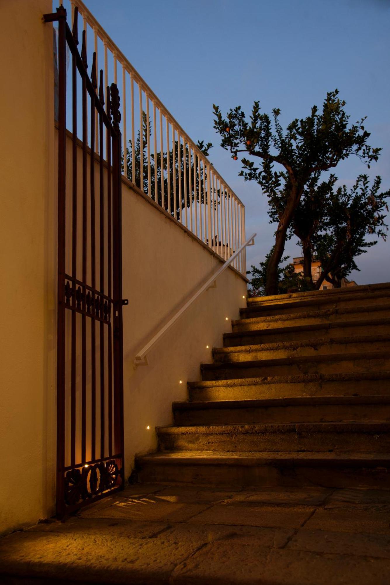 Vesuvius Palace Aparthotel Ercolano Kültér fotó